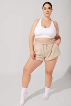 Faux Sherpa Short With Pockets - Taupe -Popflex Clothing Shop ArleneOutfit7 1130 Edit de55b240 bda2 463e 8d5f 30cd42b364d7