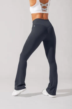 Crisscross Hourglass® Flared Leggings With Pockets - Smoky Navy 12 Crisscross Hourglass® Flared Leggings With Pockets - Smoky Navy -Popflex Clothing Shop AysiaOutfit6 38180 Edit
