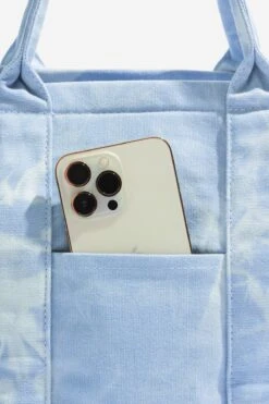 Sloane Tote - Cloud 17 Sloane Tote - Cloud -Popflex Clothing Shop BF PF BlueMarble ToteBag Phone Pocket Back 2f8921b4 f750 4455 a2b8 041be093e845