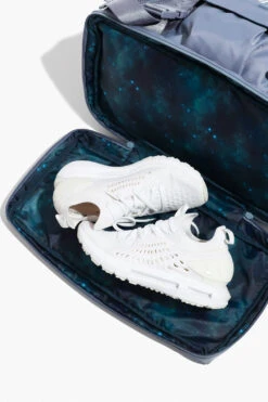 Delilah Duffle - Blue Mist 16 Delilah Duffle - Blue Mist -Popflex Clothing Shop BF PF BlueMist Duffle Bag Bottom Compartment