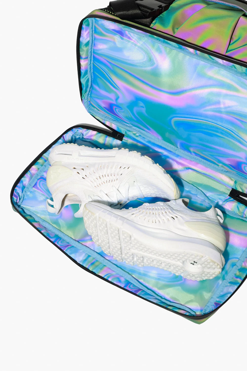 Delilah Duffle - Magic Flash 3 Delilah Duffle - Magic Flash - Image 3