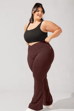 Crisscross Hourglass® Flared Leggings With Pockets - French Roast 14 Crisscross Hourglass® Flared Leggings With Pockets - French Roast -Popflex Clothing Shop BrookeOutfit4 38215 Edit