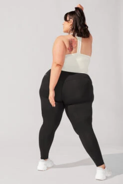 Audrey Tank - Coconut Cream -Popflex Clothing Shop BrookeOutfit8 38791 Edit