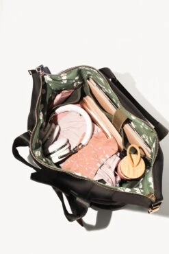 Belladonna Duffle - Black 17 Belladonna Duffle - Black -Popflex Clothing Shop CaseyHo Blogilates GymBags r1 3f 9L7A8983 Edit