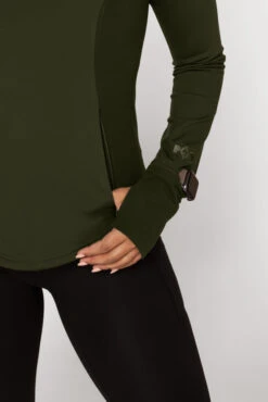 Chasing Pavements Mockneck Pullover - Evergreen -Popflex Clothing Shop ChasingPavementsLongSleeveRunningTop Evergreen B1003 03480 Edit