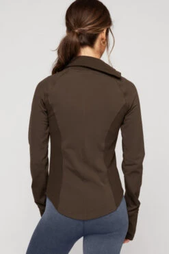 Chasing Pavements Mockneck Pullover - Dark Brown -Popflex Clothing Shop ChasingPavementsLongSleeveRunningTop Raincloud B1003 01888 Edit