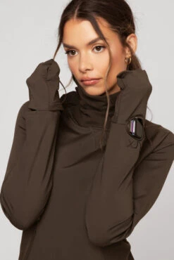 Chasing Pavements Mockneck Pullover - Dark Brown -Popflex Clothing Shop ChasingPavementsLongSleeveRunningTop Raincloud B1003 01928 Edit