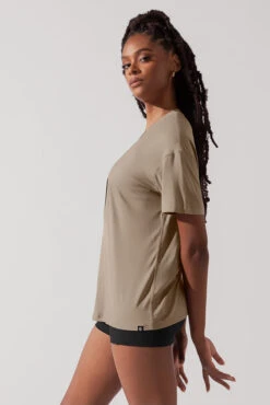 Daring Deep V Tee - Shiitake -Popflex Clothing Shop DarlingDeepVTee Shitake B1025 0034 Edit 11181f5d 3bda 4b5f a125 9d513e888e33