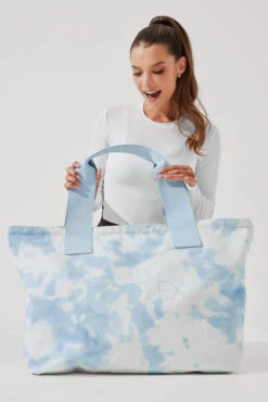 Superbag™ - Tie Dye Blue -Popflex Clothing Shop FitsEverythingTote TieDyeBlue J1028 4450 Edit