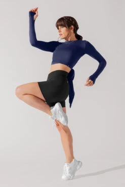 Crisscross Hourglass® Midi Short With Pockets - Black -Popflex Clothing Shop HourglassMidiShort Black D1001C 5 0063 Edit