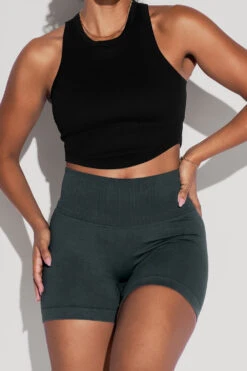 Supersculptâ„¢ Seamless Midi Shorts - Magical Forest