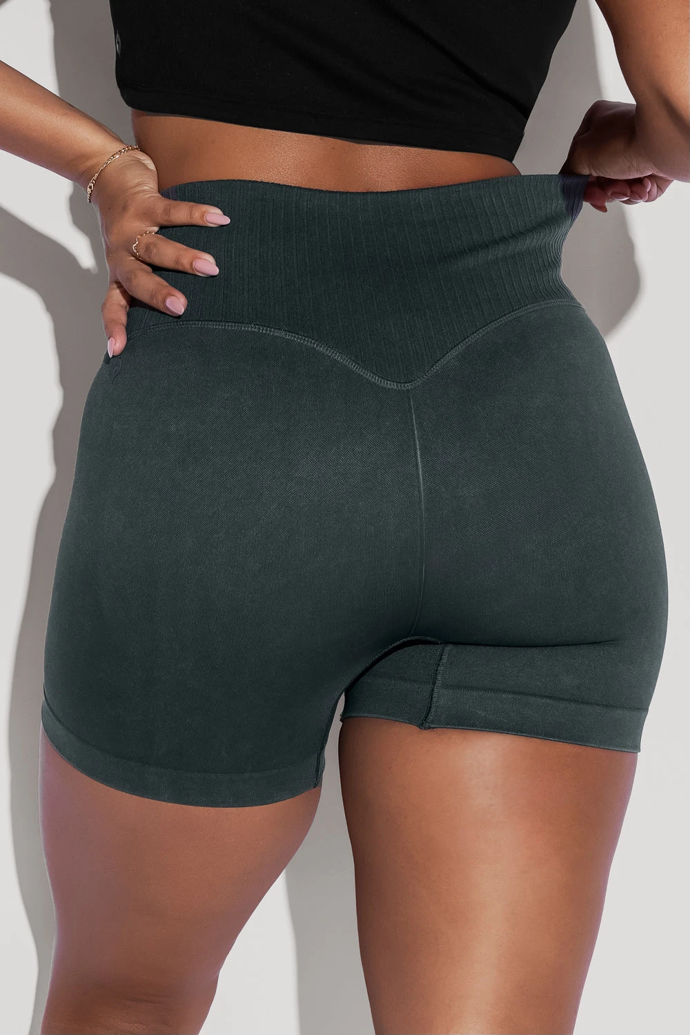 Supersculpt™ Seamless Midi Shorts - Magical Forest 3 Supersculpt™ Seamless Midi Shorts - Magical Forest - Image 3