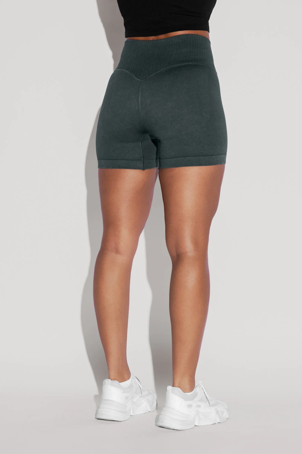 Supersculpt™ Seamless Midi Shorts - Magical Forest 5 Supersculpt™ Seamless Midi Shorts - Magical Forest - Image 5