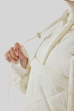 Pillow Packable Puffer Jacket - Coconut Cream -Popflex Clothing Shop Pillow Packable Puffer Jacket Coconut Cream E1006 1915