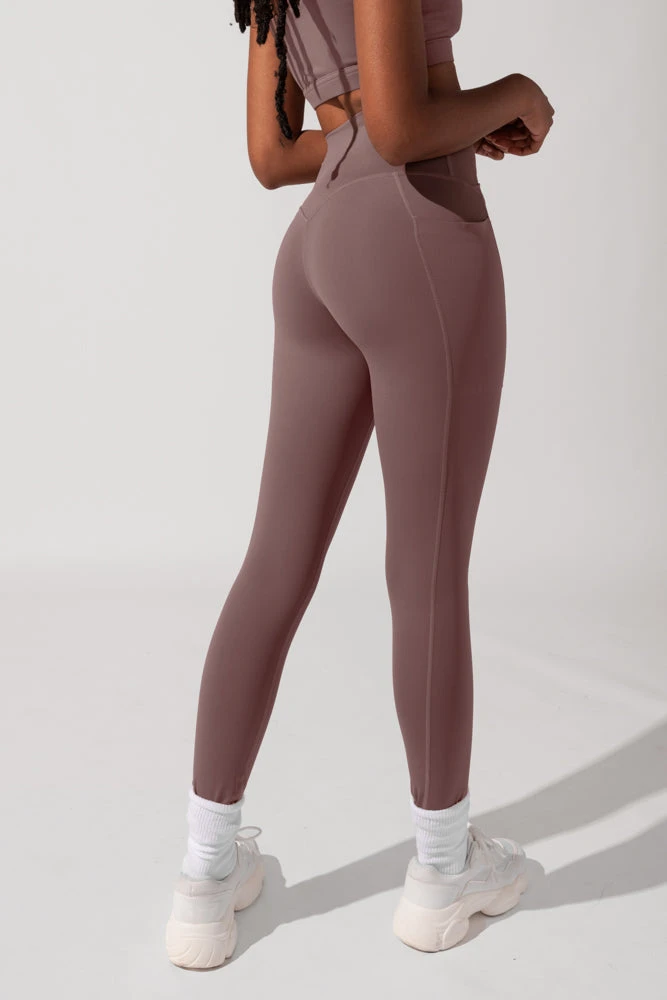 Crisscross Hourglass® Leggings With Pockets (Pet Hair Resistant) - Peppercorn 6 Crisscross Hourglass® Leggings With Pockets (Pet Hair Resistant) - Peppercorn - Image 6